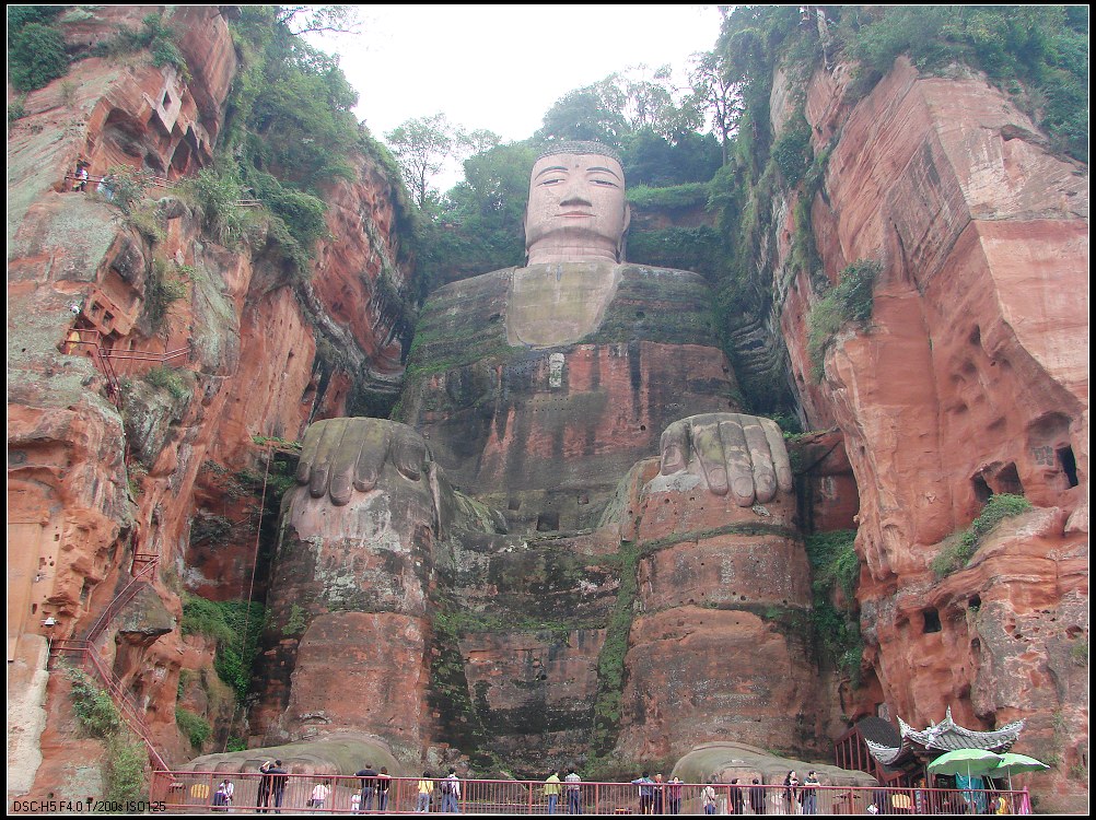 giant buddha